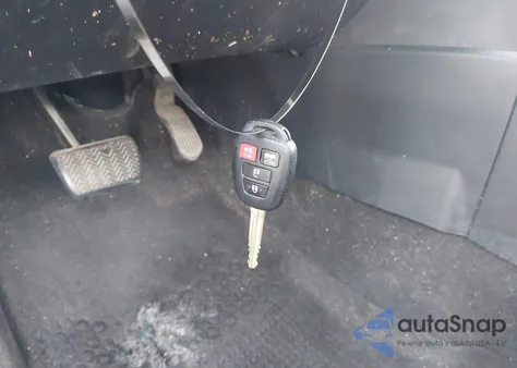 2018 Toyota Corolla Le z USA, uszkodzony, nr VIN 2T1BURHE4JC056399